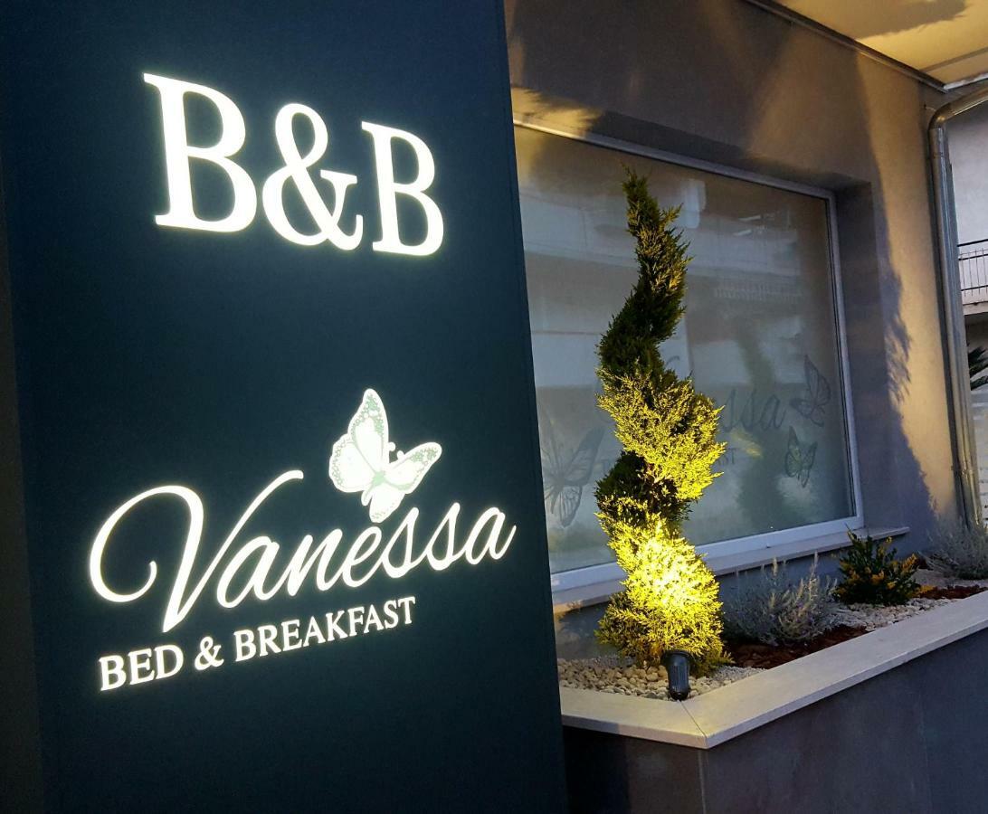 B&B Vanessa Alba Adriatica Esterno foto